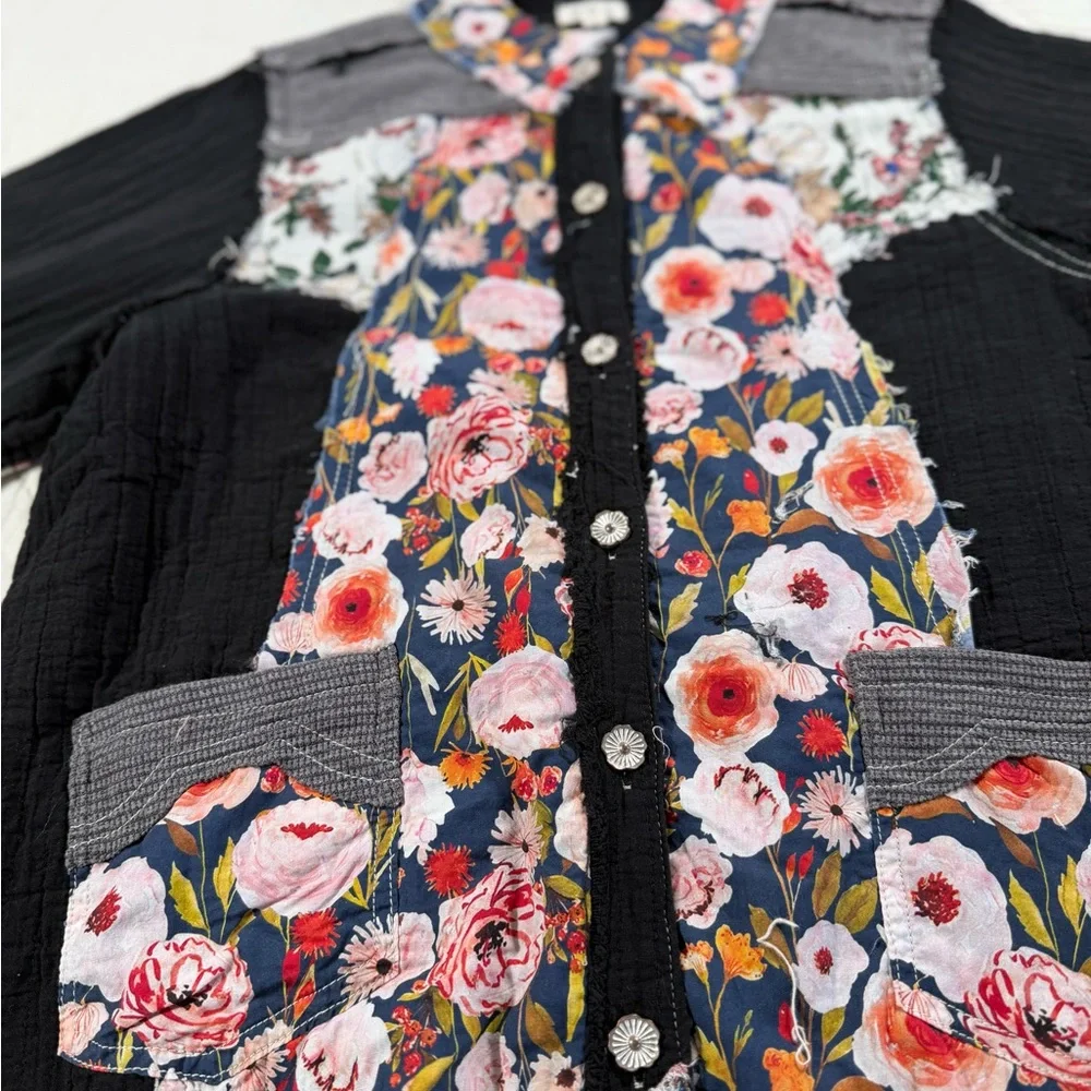 POL Black Floral Patchwork Utility Jacket - Picture 3 of 16